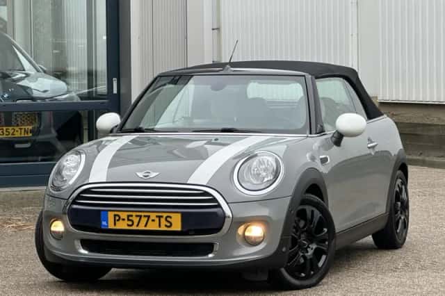 MINI Cabrio (2016) thumbnail 13