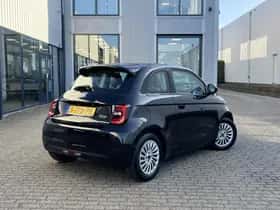 Fiat 500e (2023) thumbnail 2