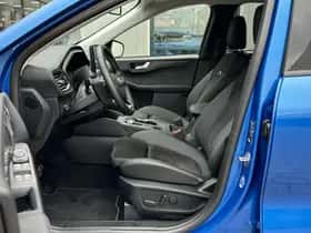 Ford Kuga (2024) thumbnail 43