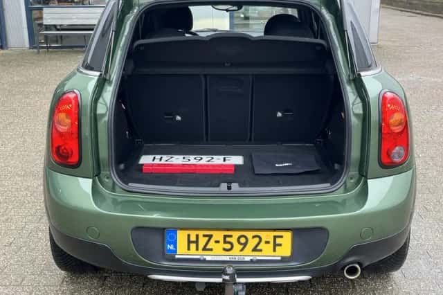 MINI Countryman (2016) thumbnail 19