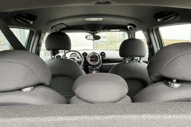 MINI Countryman (2016) thumbnail 23