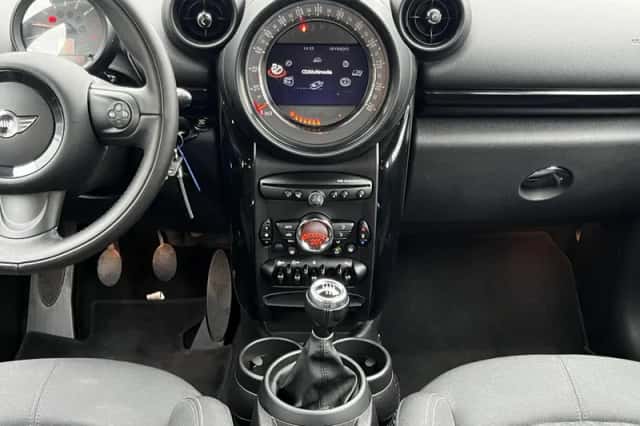 MINI Countryman (2016) thumbnail 57