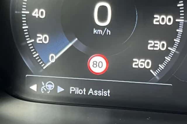 Volvo S90 (2018) thumbnail 57