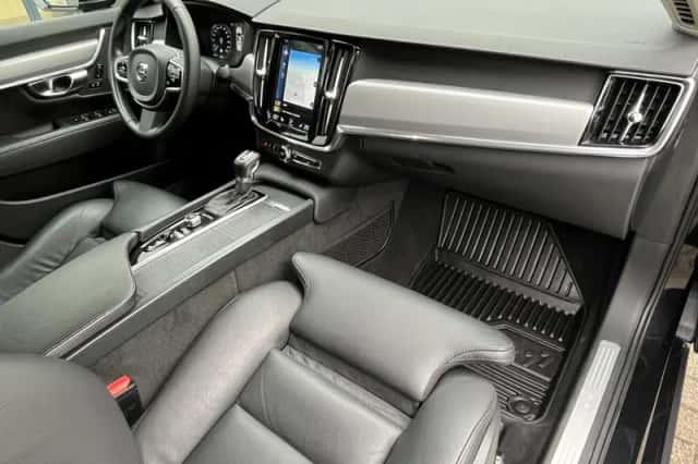 Volvo S90 (2018) thumbnail 63