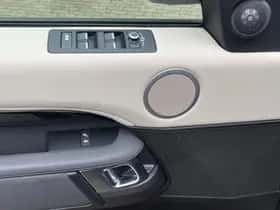 Land Rover Discovery (2019) thumbnail 16