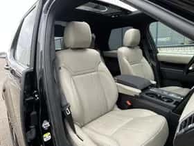 Land Rover Discovery (2019) thumbnail 29