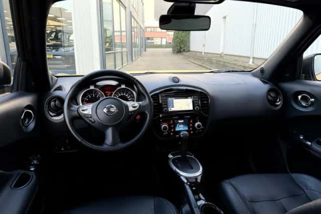 Nissan Juke (2015) thumbnail 3