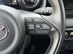 Toyota Yaris (2020) thumbnail 8
