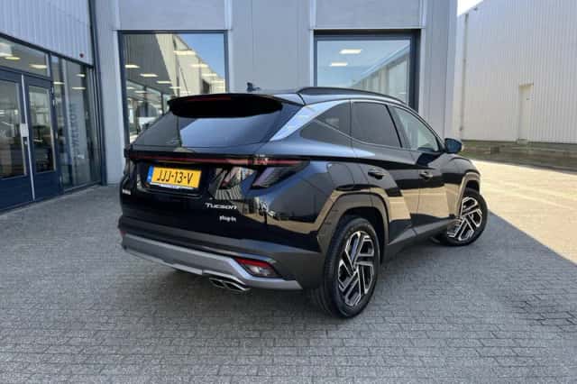 Hyundai Tucson (2025) thumbnail 2