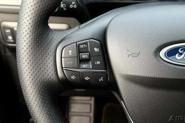Ford Kuga (2025) thumbnail 24