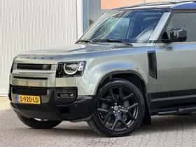 Land Rover Defender (2022) thumbnail 36