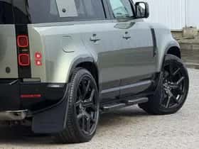 Land Rover Defender (2022) thumbnail 39