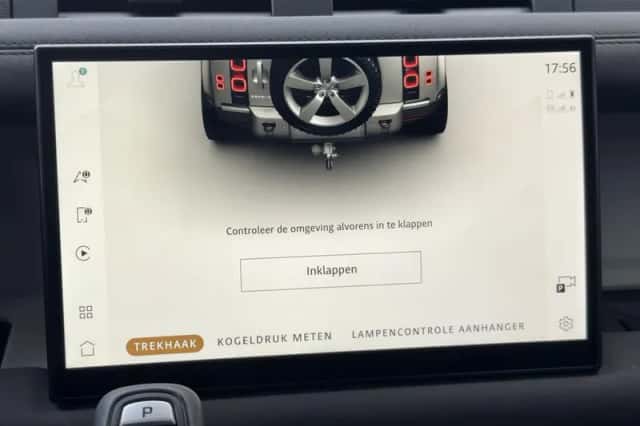 Land Rover Defender (2022) thumbnail 44