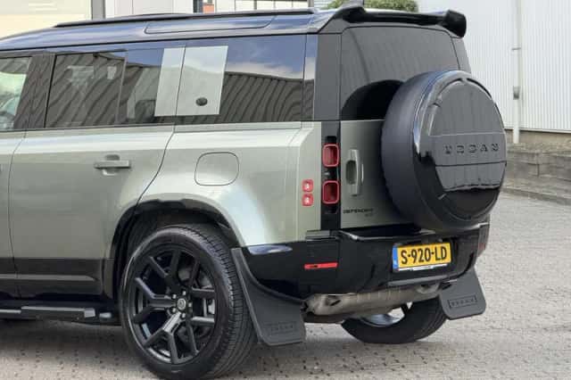 Land Rover Defender (2022) thumbnail 46