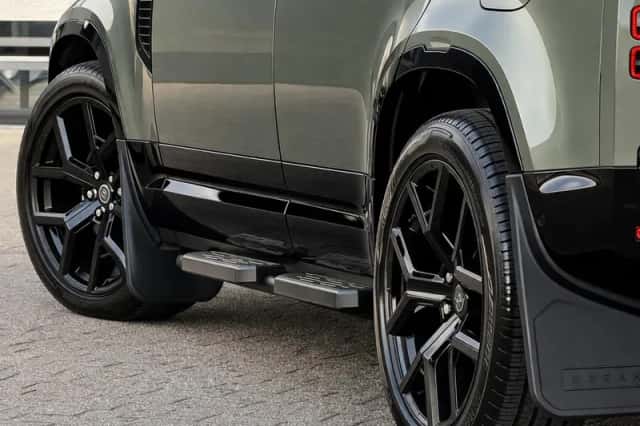 Land Rover Defender (2022) thumbnail 48