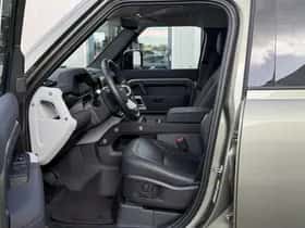 Land Rover Defender (2022) thumbnail 53