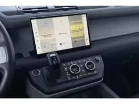 Land Rover Defender (2022) thumbnail 59