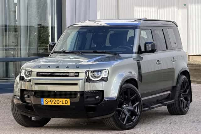 Land Rover Defender (2022) thumbnail 8