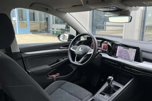 Volkswagen Golf (2020) thumbnail 32