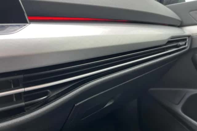 Volkswagen Golf (2020) thumbnail 66