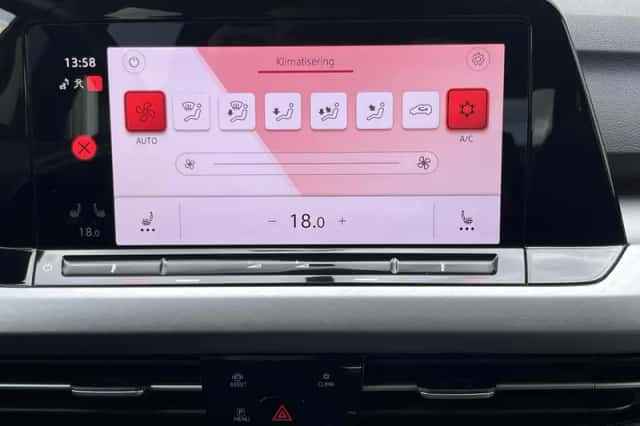 Volkswagen Golf (2020) thumbnail 82