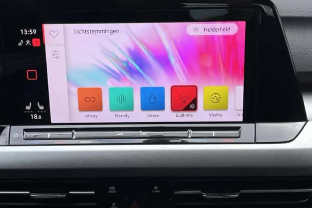 Volkswagen Golf (2020) thumbnail 85