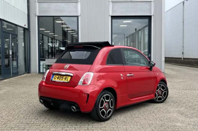 Fiat 500 (2016) thumbnail 2