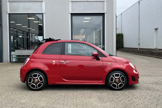 Fiat 500 (2016) thumbnail 3