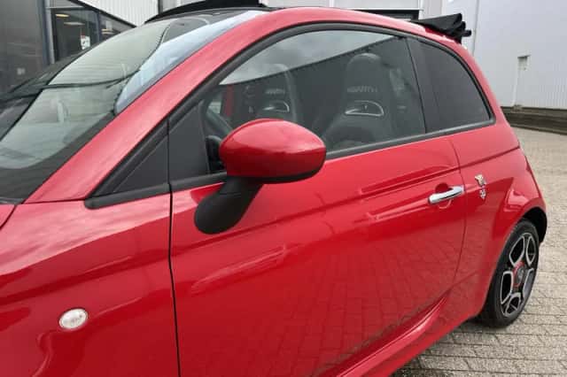 Fiat 500 (2016) thumbnail 32