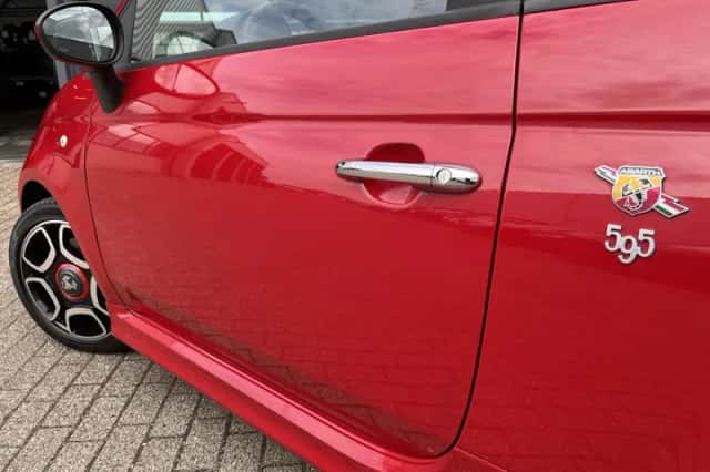 Fiat 500 (2016) thumbnail 34