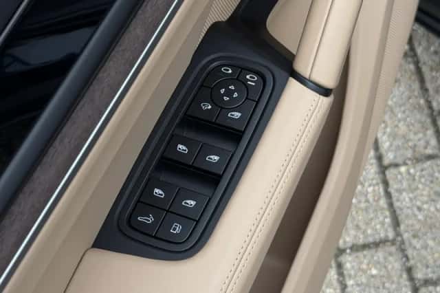 Porsche Cayenne (2024) thumbnail 35