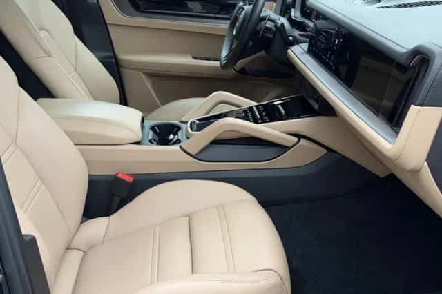 Porsche Cayenne (2024) thumbnail 44
