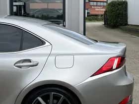 Lexus IS (2014) thumbnail 45