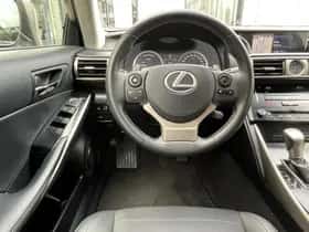 Lexus IS (2014) thumbnail 47