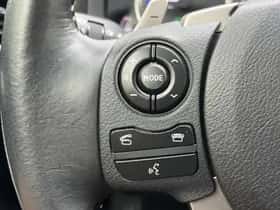 Lexus IS (2014) thumbnail 49