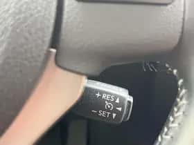 Lexus IS (2014) thumbnail 53