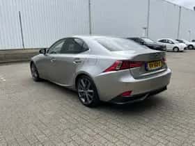 Lexus IS (2014) thumbnail 56