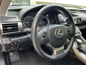 Lexus IS (2014) thumbnail 61