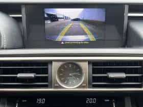 Lexus IS (2014) thumbnail 8
