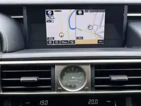 Lexus IS (2014) thumbnail 9
