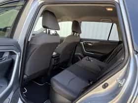 Toyota RAV4 (2019) thumbnail 18