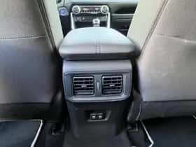 Toyota RAV4 (2019) thumbnail 26