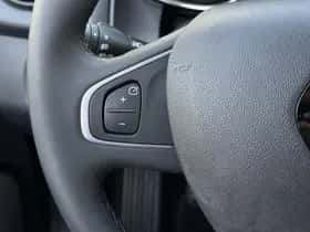 Renault Clio (2021) thumbnail 26