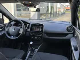Renault Clio (2021) thumbnail 32