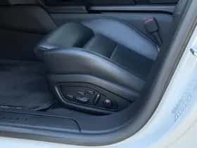 Porsche Taycan (2024) thumbnail 11