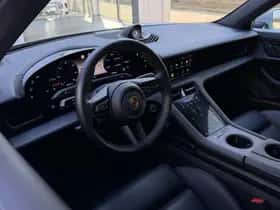 Porsche Taycan (2024) thumbnail 17