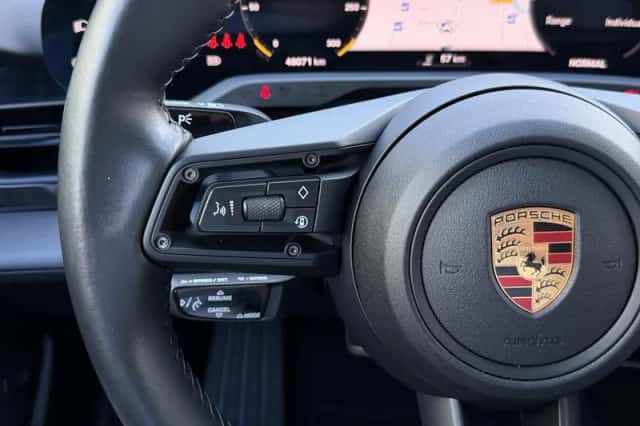 Porsche Taycan (2024) thumbnail 52