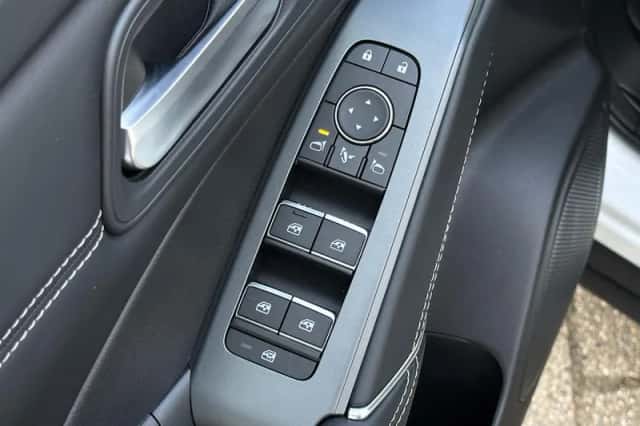 Nissan Qashqai (2025) thumbnail 25