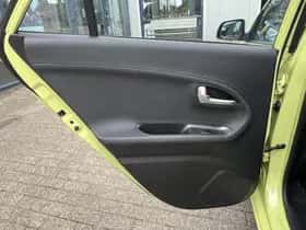 Kia Picanto (2012) thumbnail 17