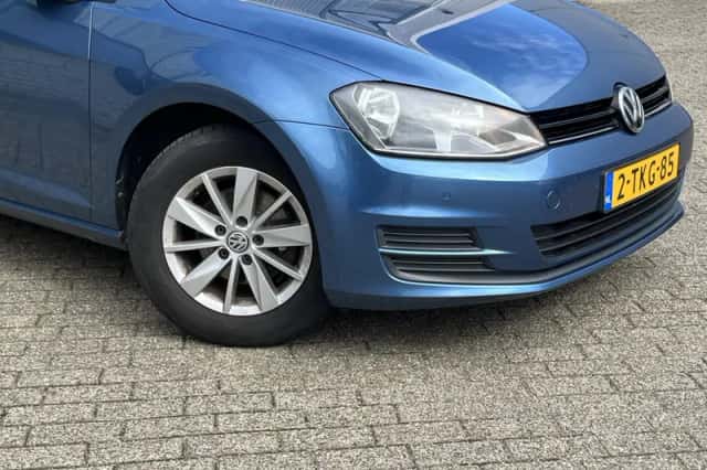 Volkswagen Golf (2014) thumbnail 28
